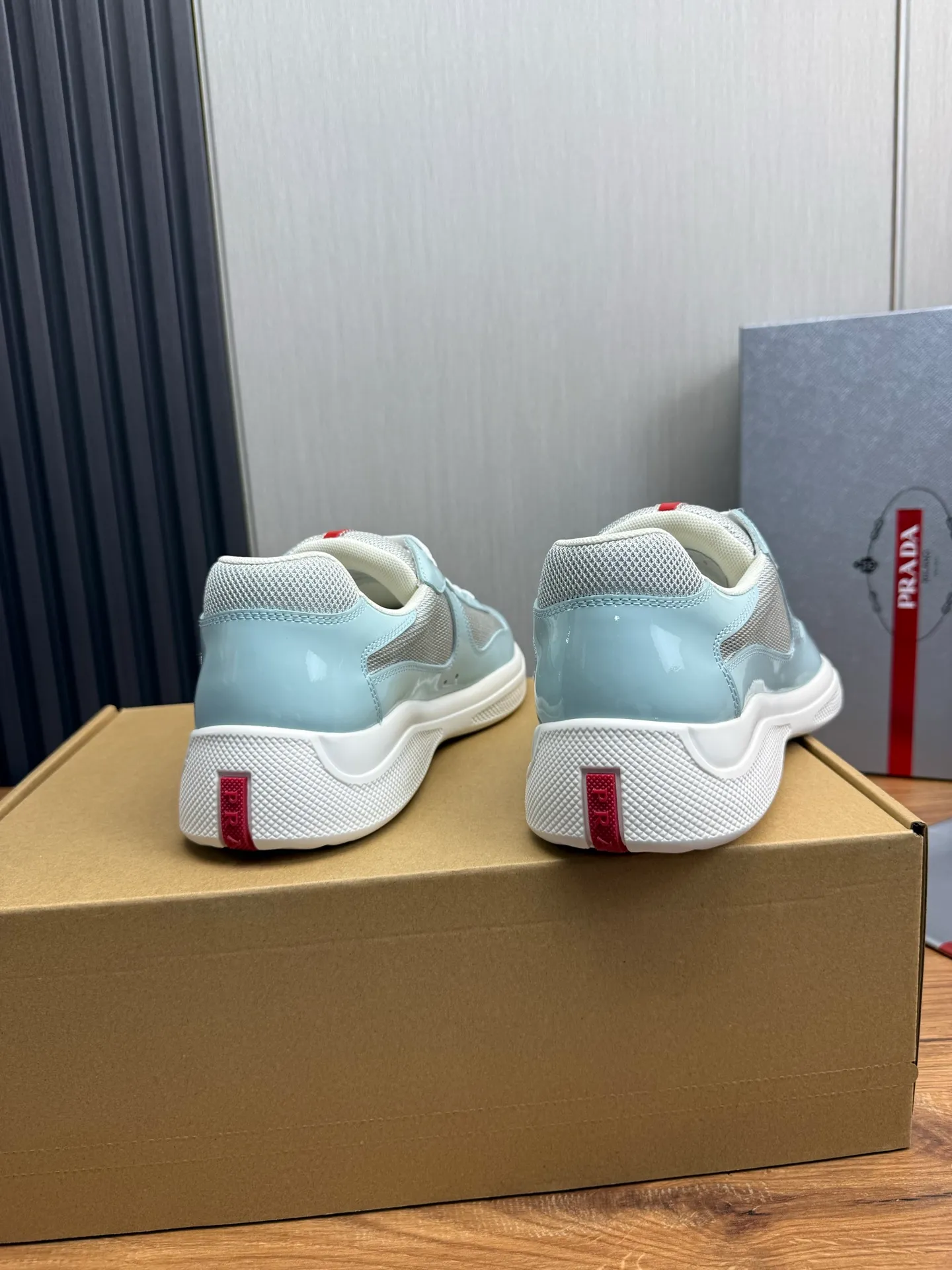 Men's shoes 640💰 [PRADA] Hot selling items🔥Must be recommended every day~~ Official website synchronized, 1:1 high quality shipments✔️ Imported cowhide fabric, rubber material + cowhide lining, original bottom, high-end airplane box packaging🎁 38-45 (38.45 custom-made, non-returnable)